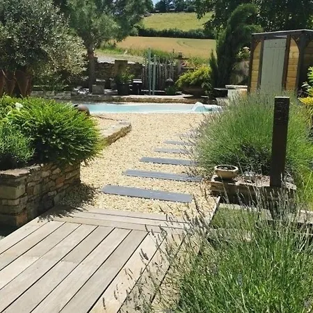 Semesterbostad Loft Renove Avec Piscine Privee Et - Havre De Paix En Auvergne - Fr-1-489-337 *