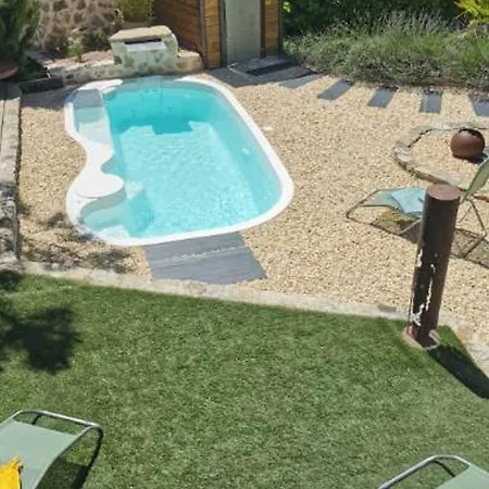 Loft Renove Avec Piscine Privee Et - Havre De Paix En Auvergne - Fr-1-489-337 Semesterbostad