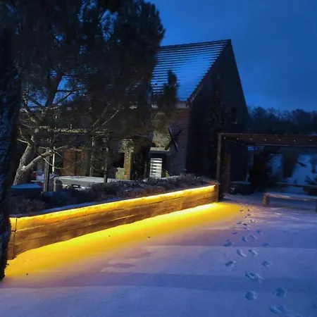 Holiday home Loft Renove Avec Piscine Privee Et - Havre De Paix En Auvergne - Fr-1-489-337 Cognat-Lyonne