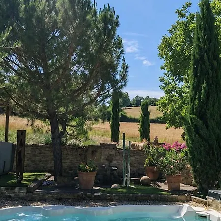 Loft Renove Avec Piscine Privee Et - Havre De Paix En Auvergne - Fr-1-489-337 *